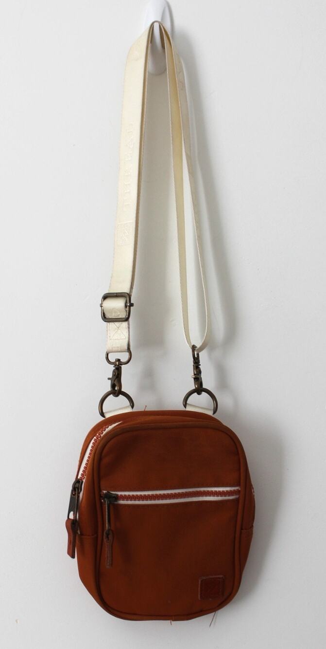 THREAD Wallets Crossbody Bag Color Honey Pre-Owned